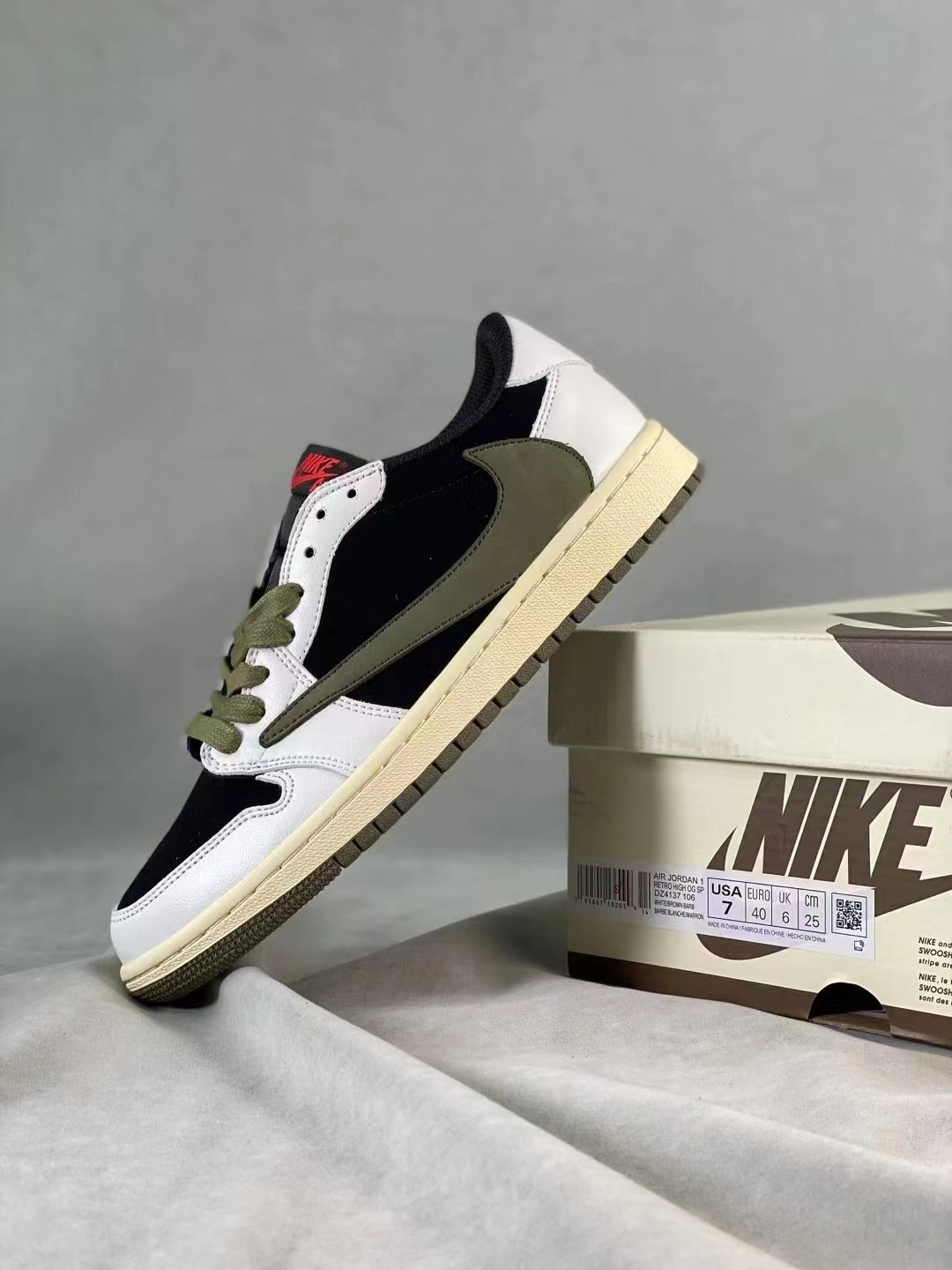 Low Top Sneakers, White Black Green Colorway, Reverse Hook Design, Lace Up Design, Casual Gift for Sneaker Fans