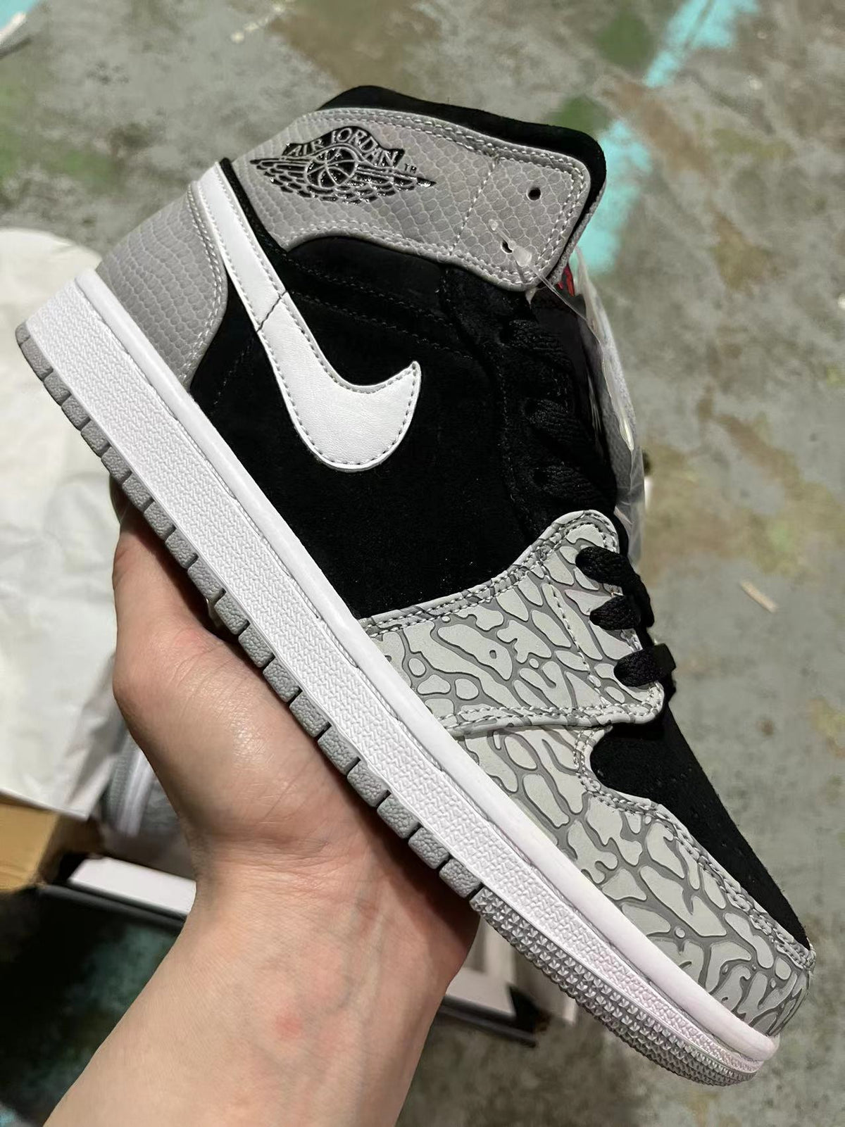 Retro Mid Top Basketball Shoes, Black Gray Colorway, Lace Up Design, Casual Gift for Shoe Lovers