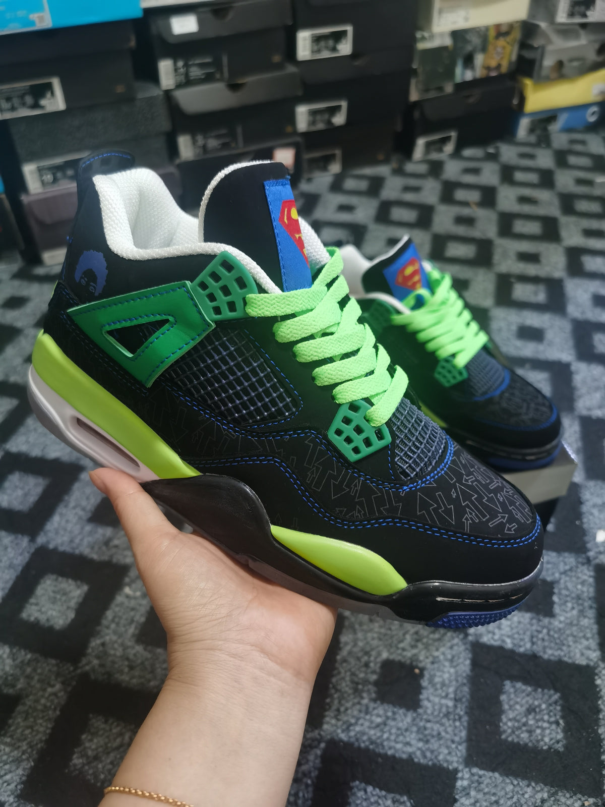 Basketball Shoes, Black Green Colorway, Lace Up Design, Casual Gift for Shoe Lovers
