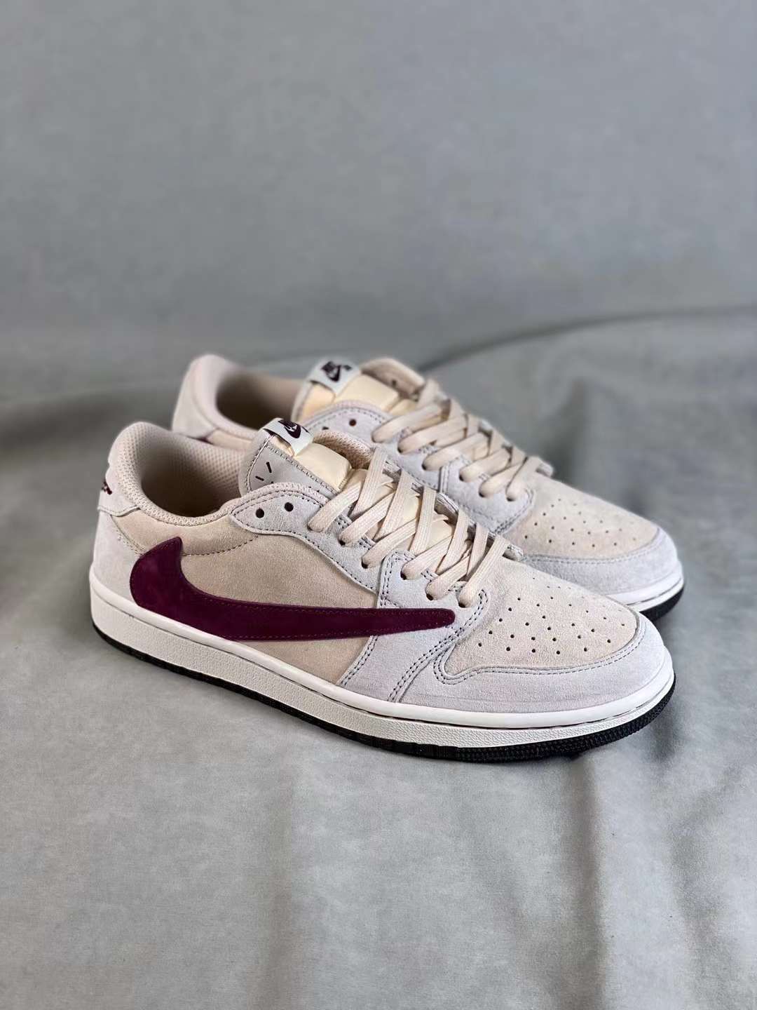 Basketball Shoes, White Burgundy Colorway, Reverse Hook Design, Lace Up Design, Casual Gift for Shoe Lovers