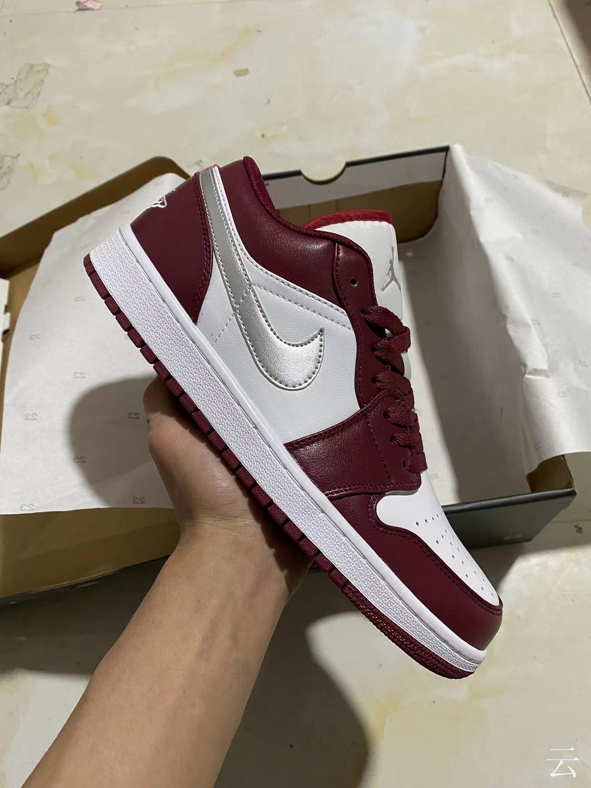 Low Top Sneakers, White Red Colorway, Lace Up Design, Casual Gift for Sneaker Fans