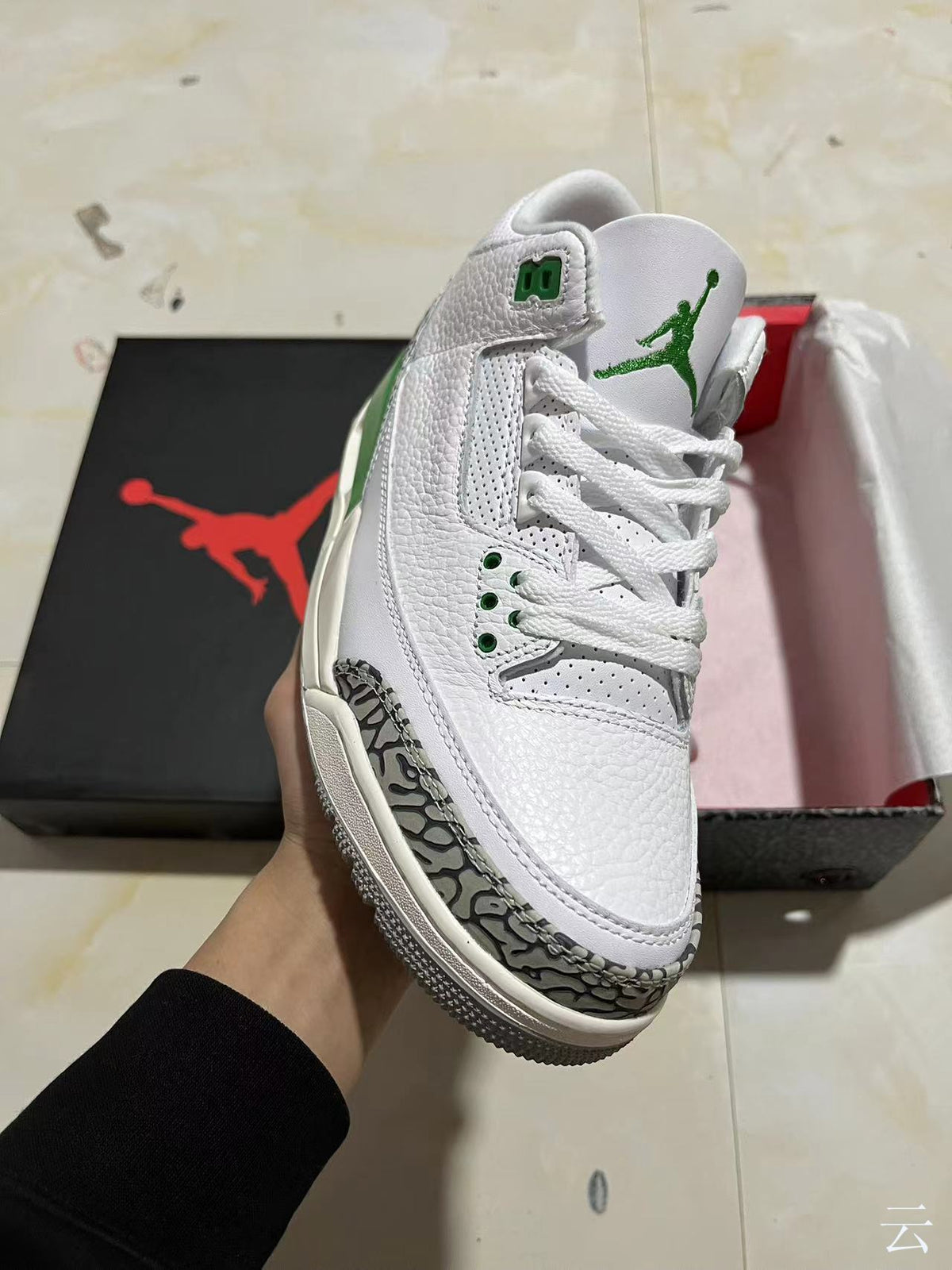 Low Top Sneakers, White Green Colorway, Lace Up Design, Casual Gift for Sneaker Fans