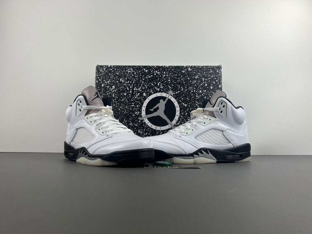 Low Top Sneakers, White Gray Colorway, Lace Up Design, Casual Gift for Sneaker Fans