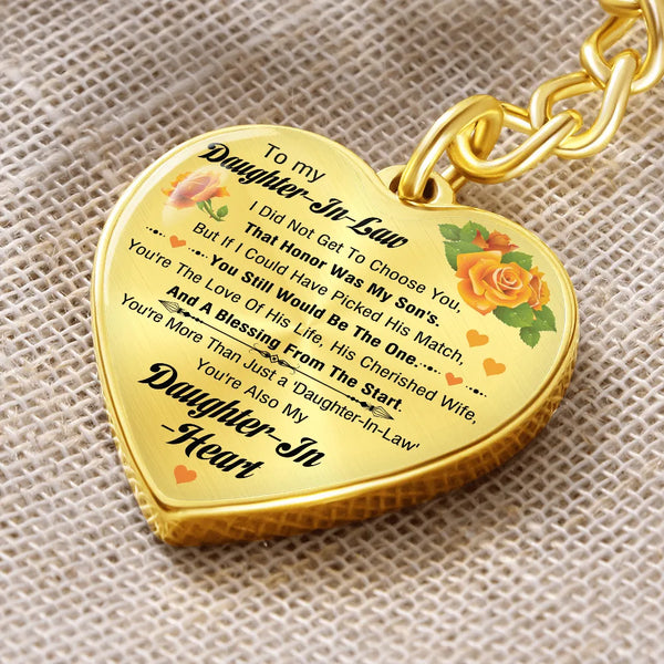 Sentimental Rose Heart Pendant Keyring, Daughter-in-Law Keychain, Meaningful Birthday Present for Her, Christmas Family Keeps