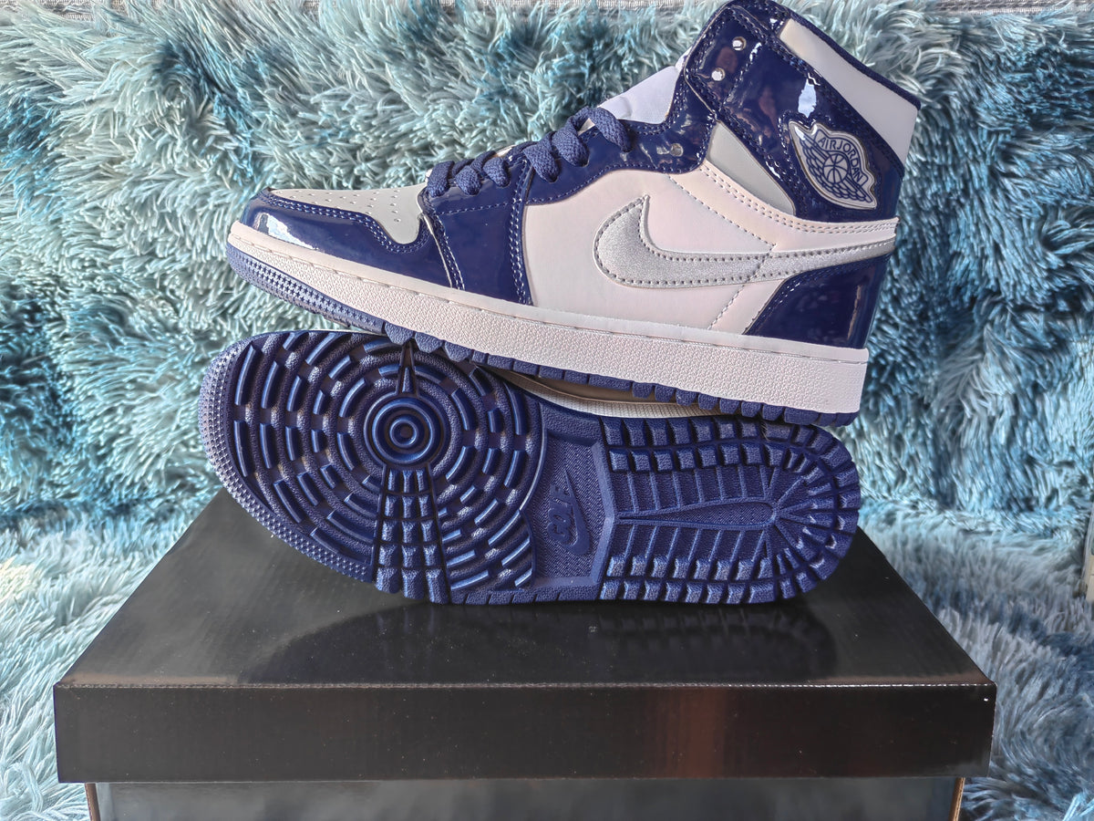 Golf Shoes, Midnight Blue Colorway, Patent Leather Footwear, Lace Up Design, Casual Gift for Shoe Lovers