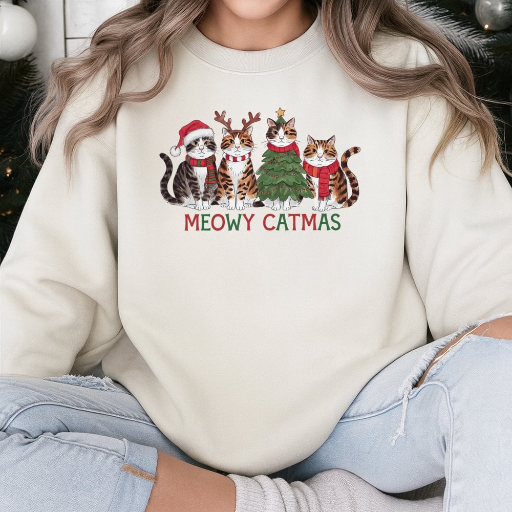Humorous Christmas Cat Graphic Crewneck, Meowy Catmas Sweatshirt, Adorable Holiday Kitten Pullover, Festive Xmas Cat Lover Ug