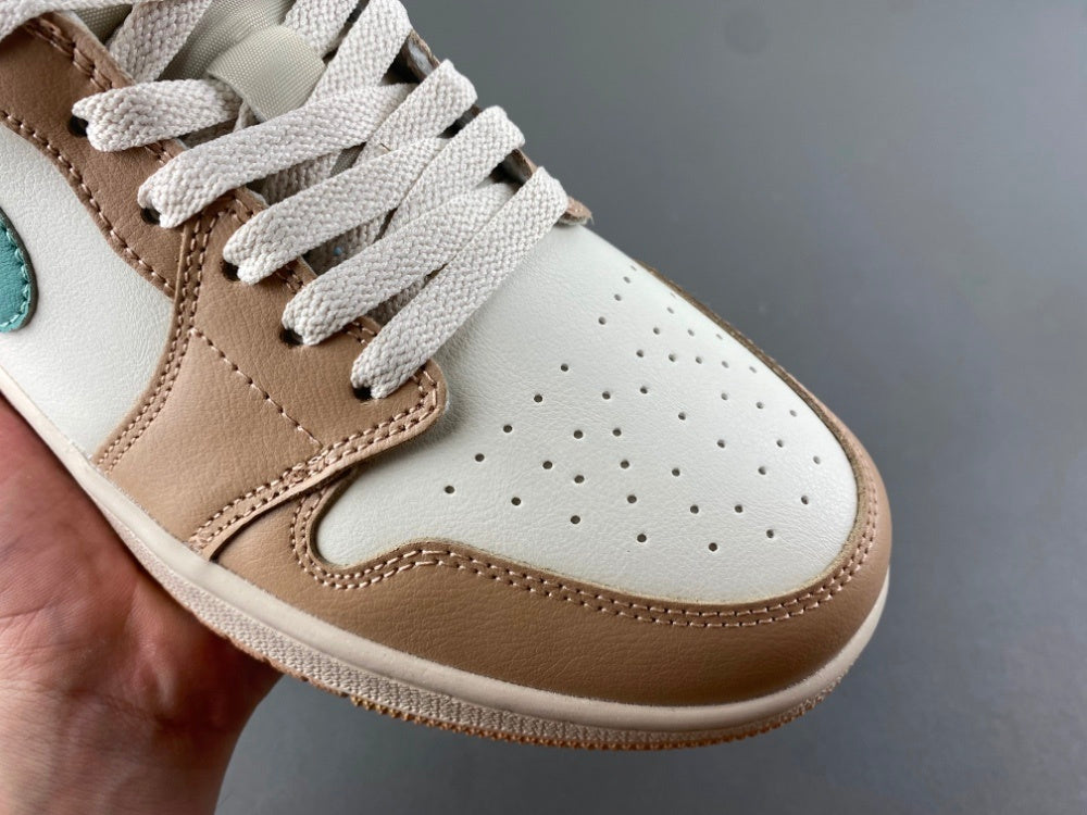 Low Top Sneakers, White Green Colorway, Lace Up Design, Casual Gift for Sneaker Fans