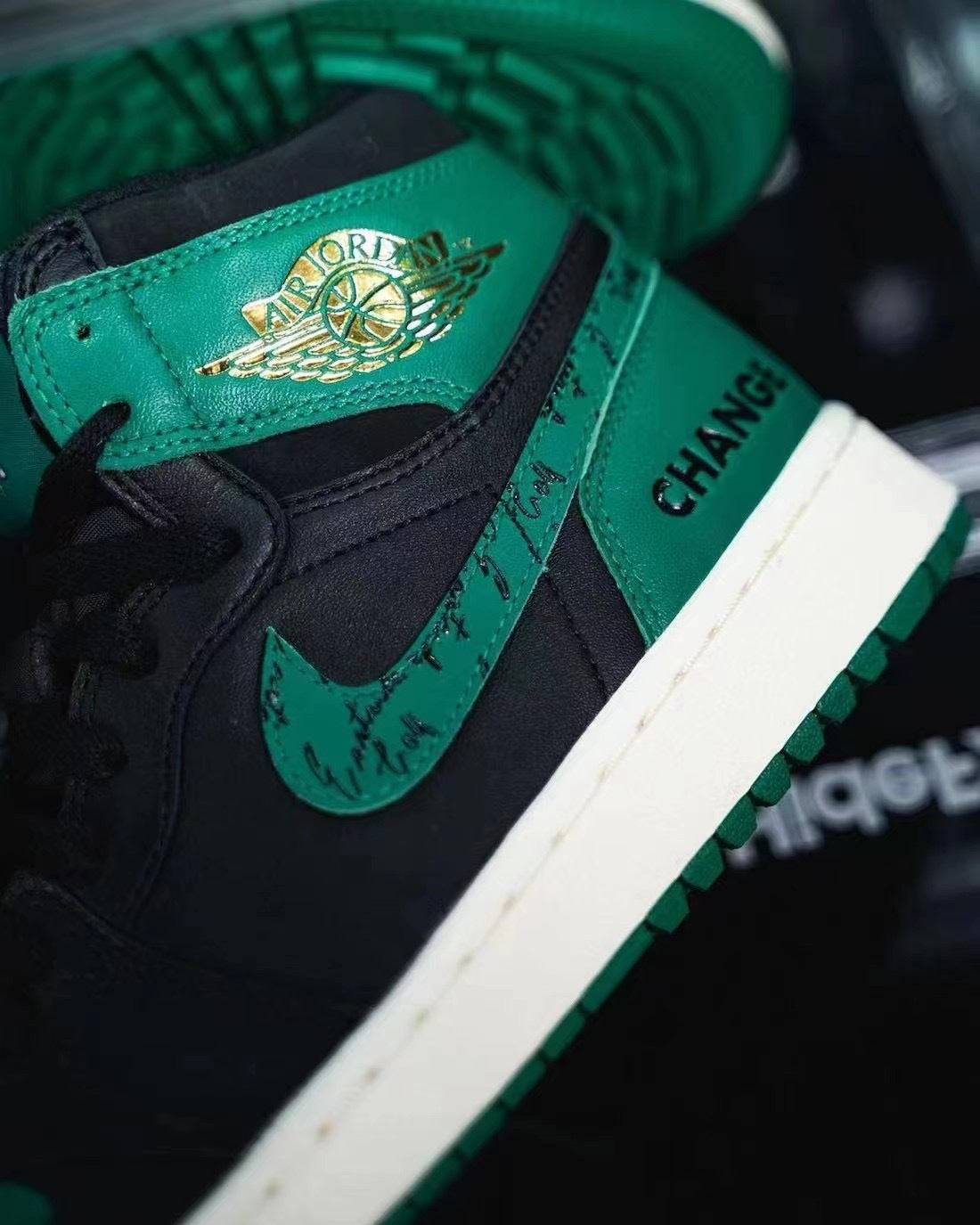 Retro High Top Golf Shoes, Black Green Colorway, Lace Up Design, Casual Gift for Shoe Lovers