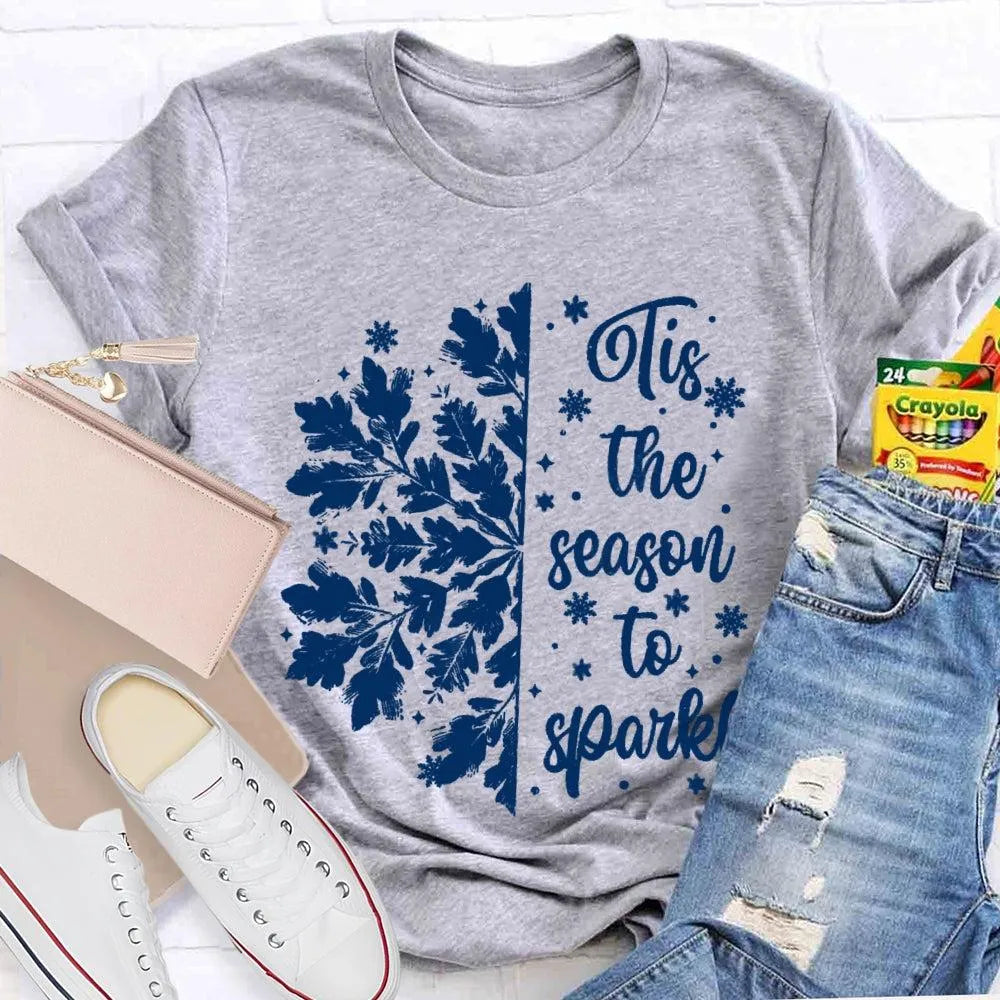 Festive Holiday Graphic Shirt, Tis the Season to Sparkle Snowflake T-Shirt, Winter Sparkle Christmas Tee, Womens Seasonal Hol