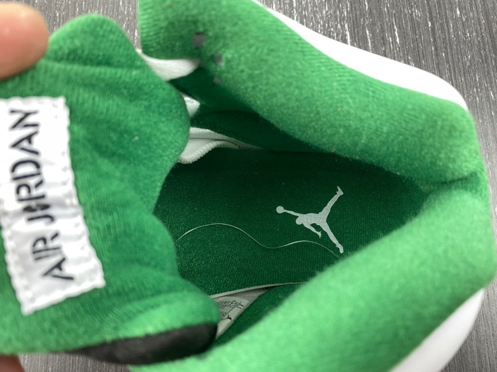 Sneakers, White Green Colorway, Leather Footwear, Lace Up Design, Casual Gift for Sneaker Fans