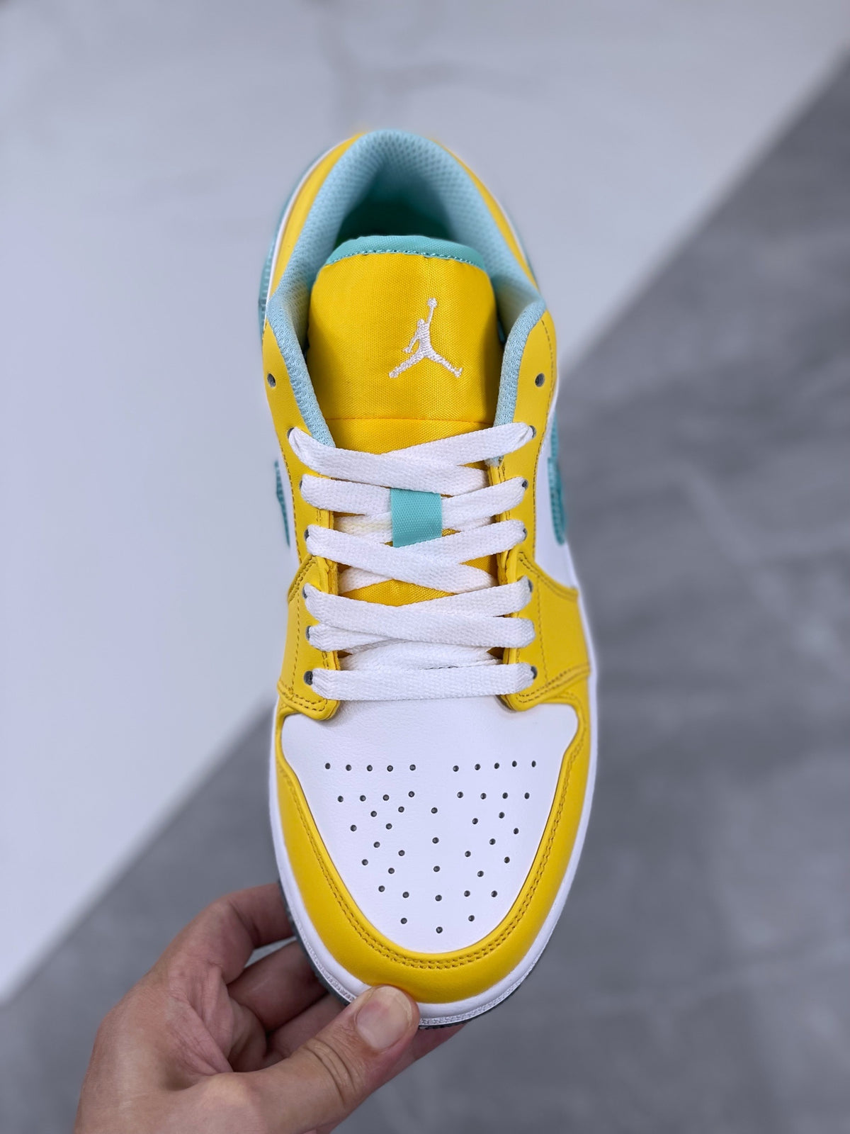 Retro Low Top Sneakers, White Yellow Colorway, Lace Up Design, Casual Gift for Sneaker Fans
