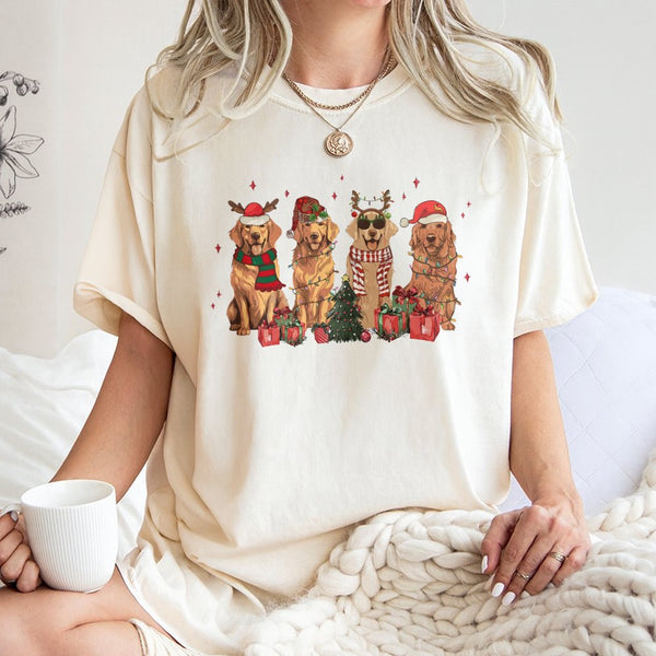 Festive Dog Mom Holiday Tee, Golden Retriever Christmas T-Shirt, Adorable Pet Lover Xmas Graphic Shirt, Golden Retriever Grap