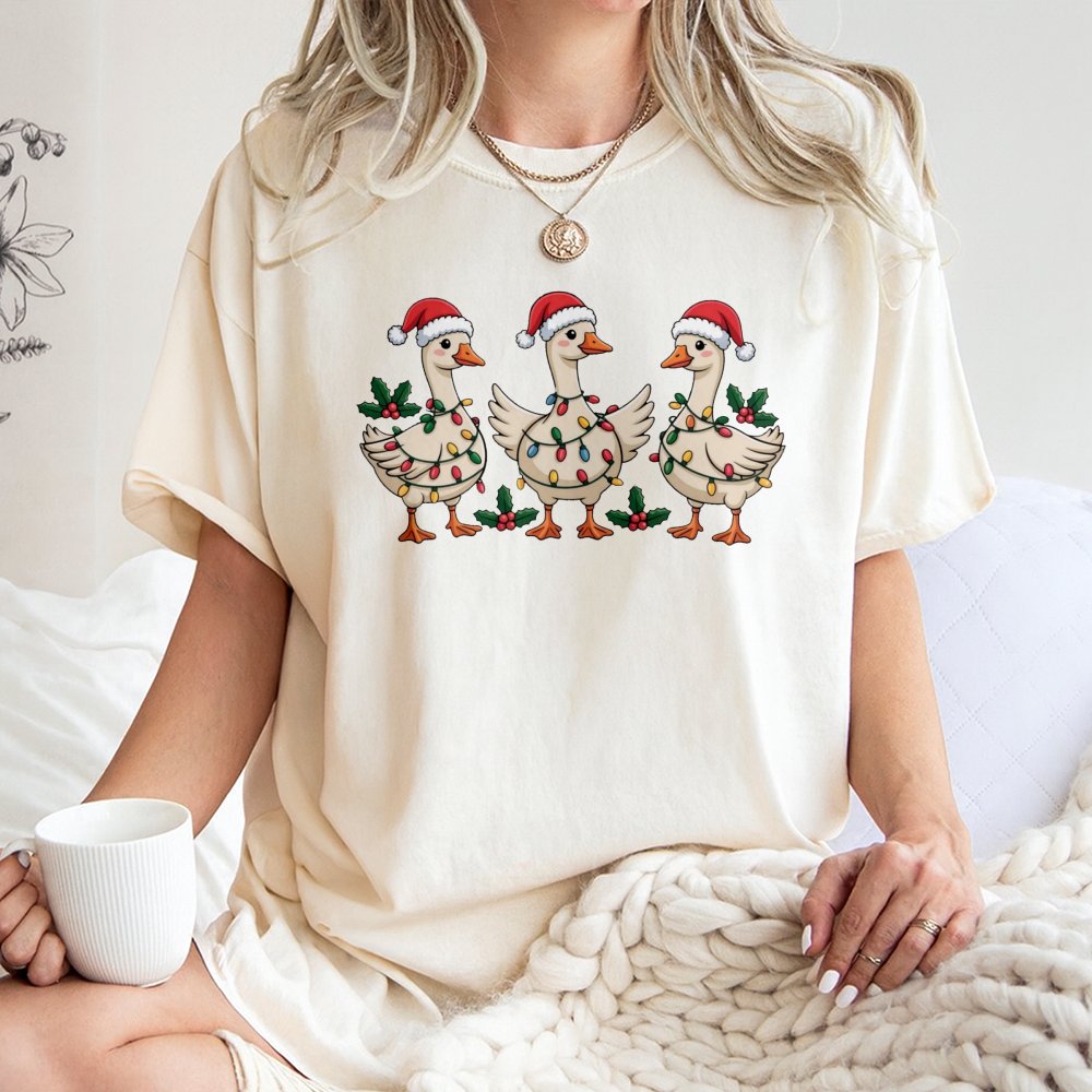 Humorous Silly Goose Holiday Shirt, Christmas Goose T-Shirt, Adorable Animal Xmas Graphic Tee, Festive Matching Family T-Shir