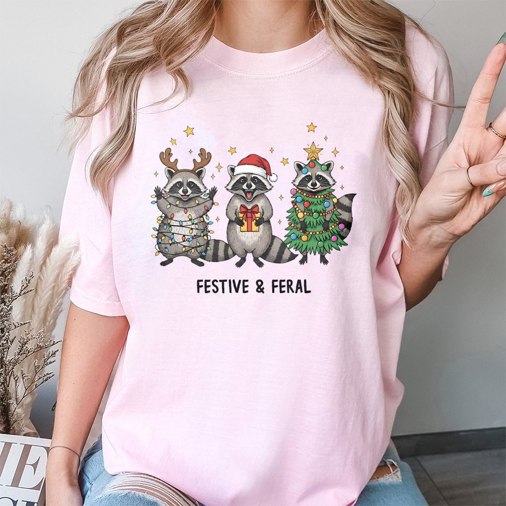 Humorous Christmas Animal T-Shirt, Festive and Feral Raccoon T-Shirt, Retro Holiday Graphic Tee, Adorable Xmas Trash Panda Gr