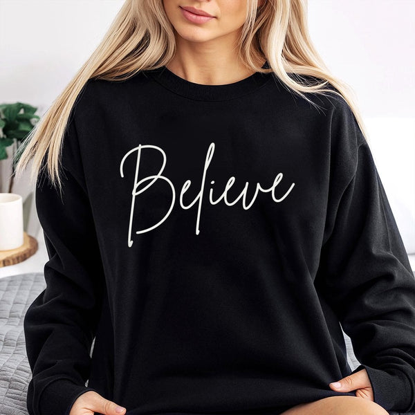 Minimalist Script Xmas Holiday Sweater, Believe Christmas Sweatshirt, Festive Winter Aesthetic Crewneck, Comfy Christmas Grap