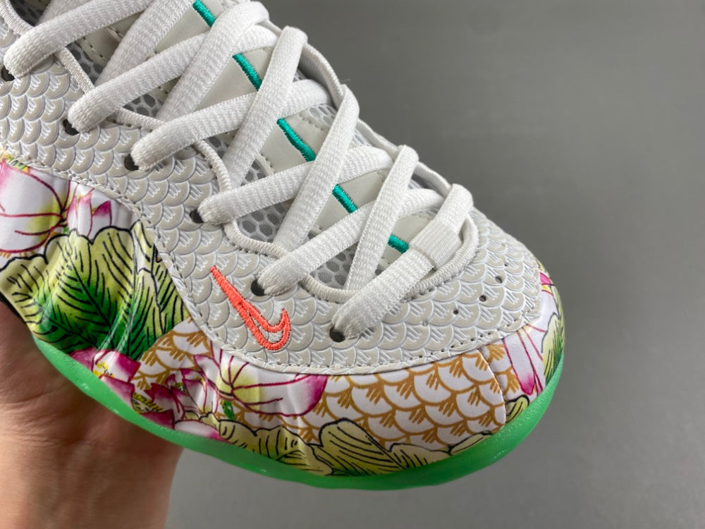 Low Top Sneakers, White Green Colorway, Lace Up Design, Casual Gift for Sneaker Fans