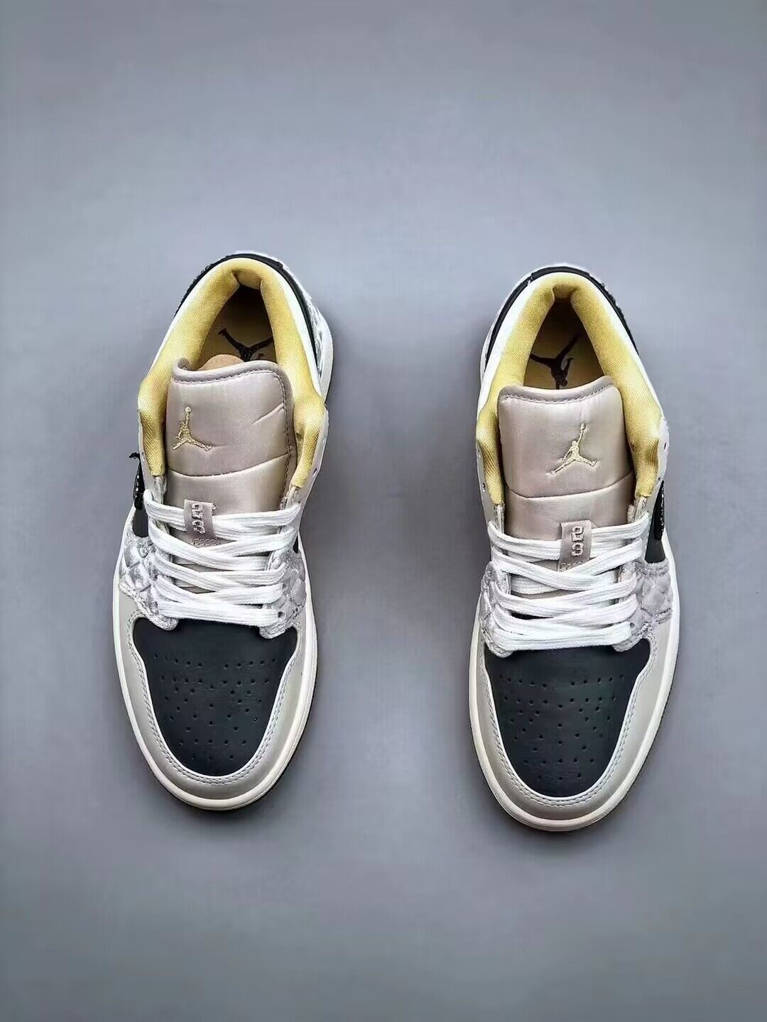Retro Low Top Basketball Shoes, Black Gray Colorway, Lace Up Design, Casual Gift for Shoe Lovers