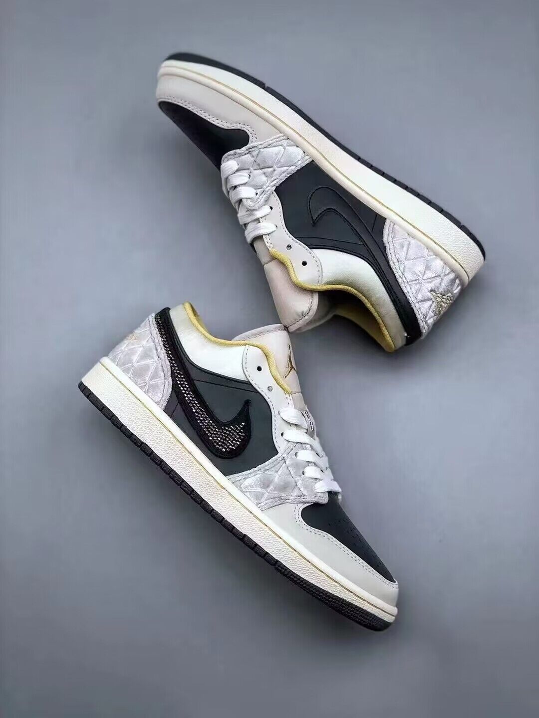 Retro Low Top Basketball Shoes, Black Gray Colorway, Lace Up Design, Casual Gift for Shoe Lovers