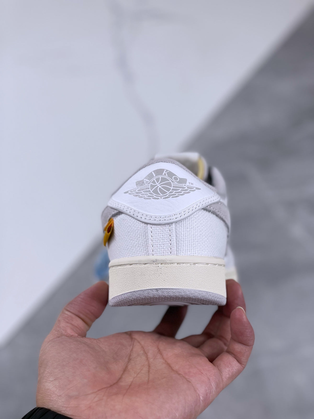 Retro Low Top Basketball Shoes, White Colorway, Canvas Footwear, Lace Up Design, Casual Gift for Shoe Lovers