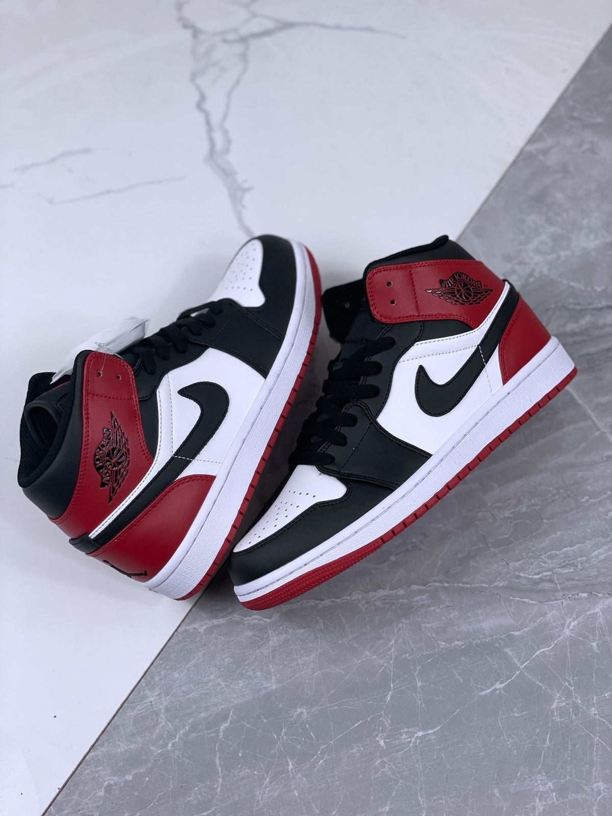 Retro Mid Top Basketball Shoes, Black Red Colorway, Lace Up Design, Casual Gift for Shoe Lovers