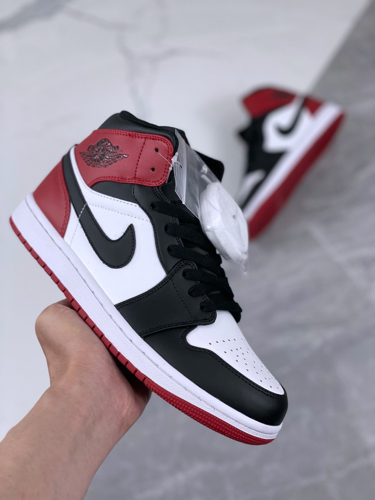 Retro Mid Top Basketball Shoes, Black Red Colorway, Lace Up Design, Casual Gift for Shoe Lovers