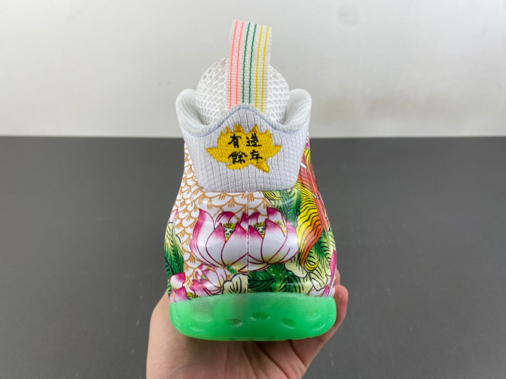 Low Top Sneakers, White Green Colorway, Lace Up Design, Casual Gift for Sneaker Fans