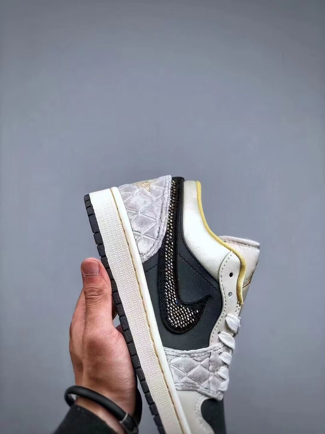 Retro Low Top Basketball Shoes, Black Gray Colorway, Lace Up Design, Casual Gift for Shoe Lovers