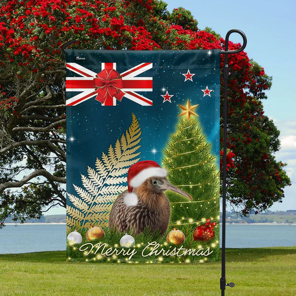 Kiwi Bird Santa Hat Yard Flag, New Zealand Christmas Garden Flag, Silver Fern NZ Outdoor Flag, Double Sided Holiday Lawn Flag