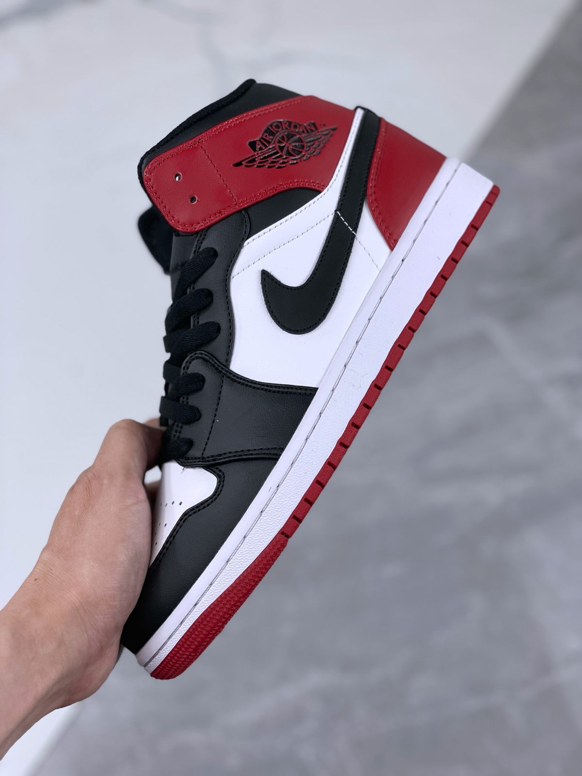 Retro Mid Top Basketball Shoes, Black Red Colorway, Lace Up Design, Casual Gift for Shoe Lovers