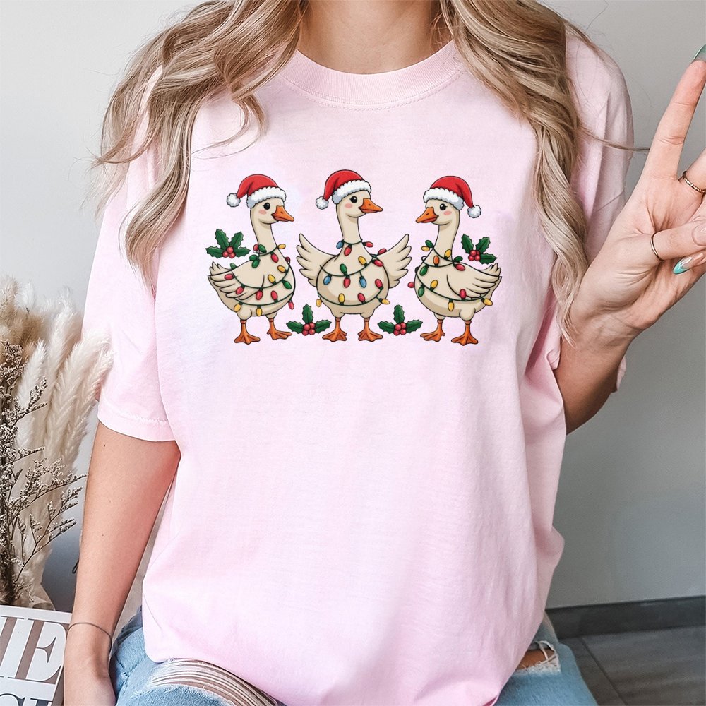 Humorous Silly Goose Holiday Shirt, Christmas Goose T-Shirt, Adorable Animal Xmas Graphic Tee, Festive Matching Family T-Shir