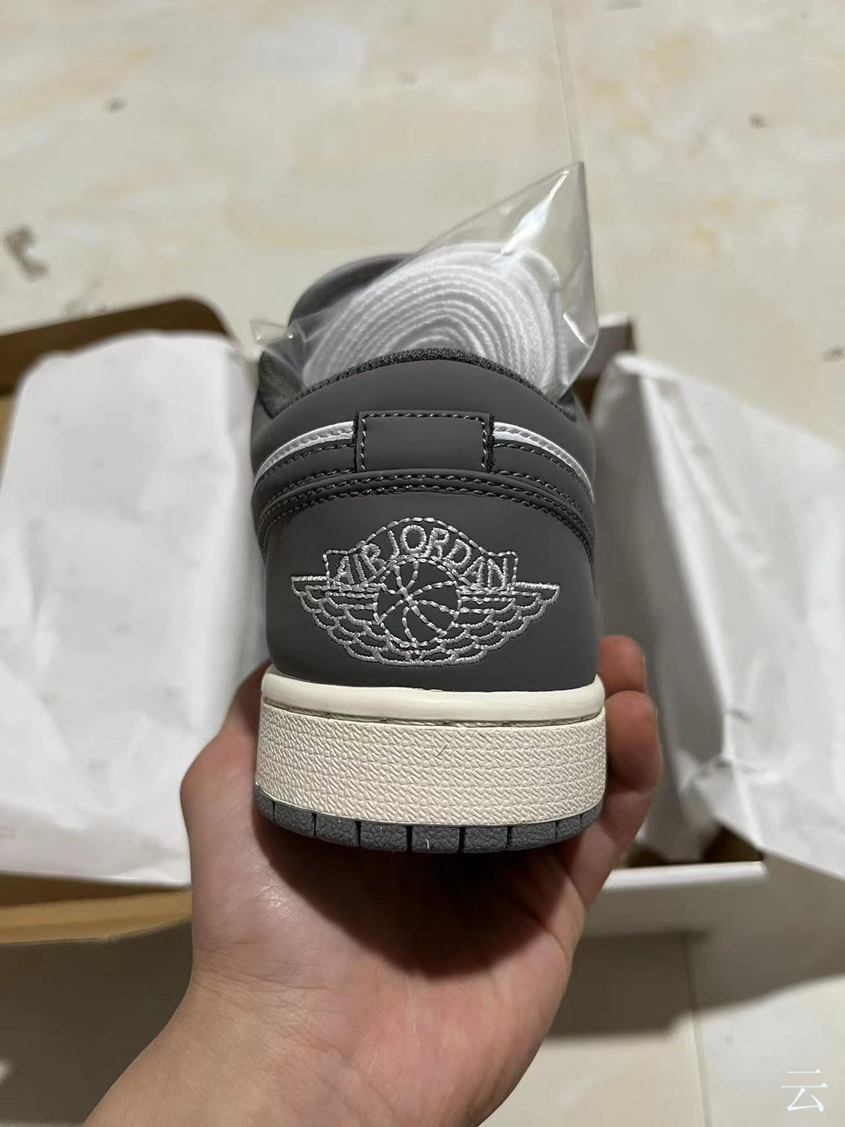Retro Low Top Basketball Shoes, White Gray Colorway, Lace Up Design, Casual Gift for Shoe Lovers