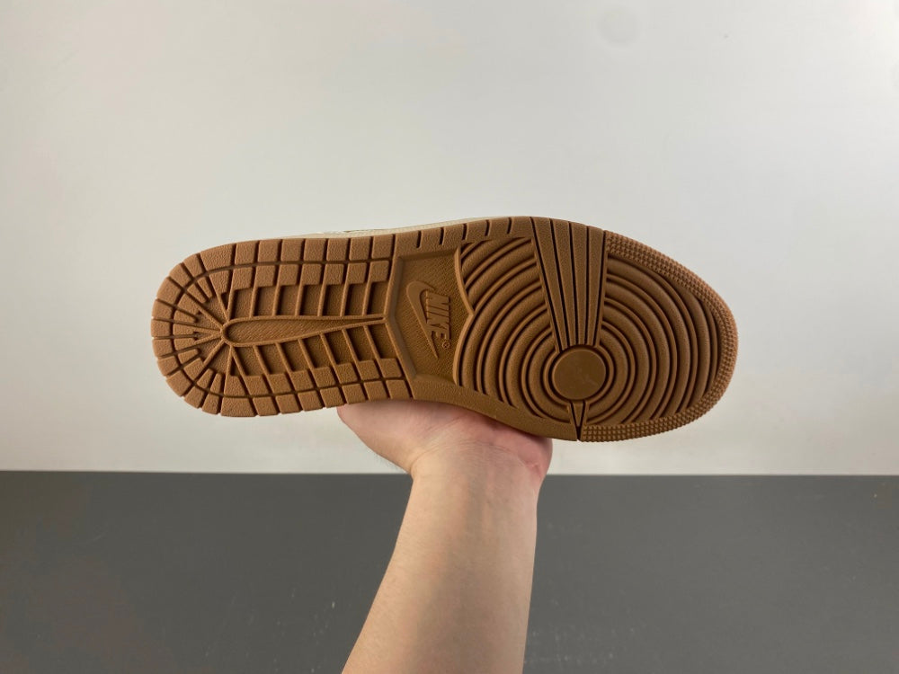 Low Top Sneakers, Off White Green Colorway, Lace Up Design, Casual Gift for Sneaker Fans