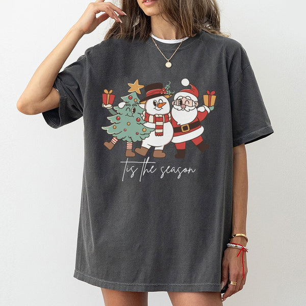 Retro Santa Snowman Graphic Tee, Tis the Season Christmas T-Shirt, Holiday Aesthetic Shirt, Vintage Xmas Family Vacation Top