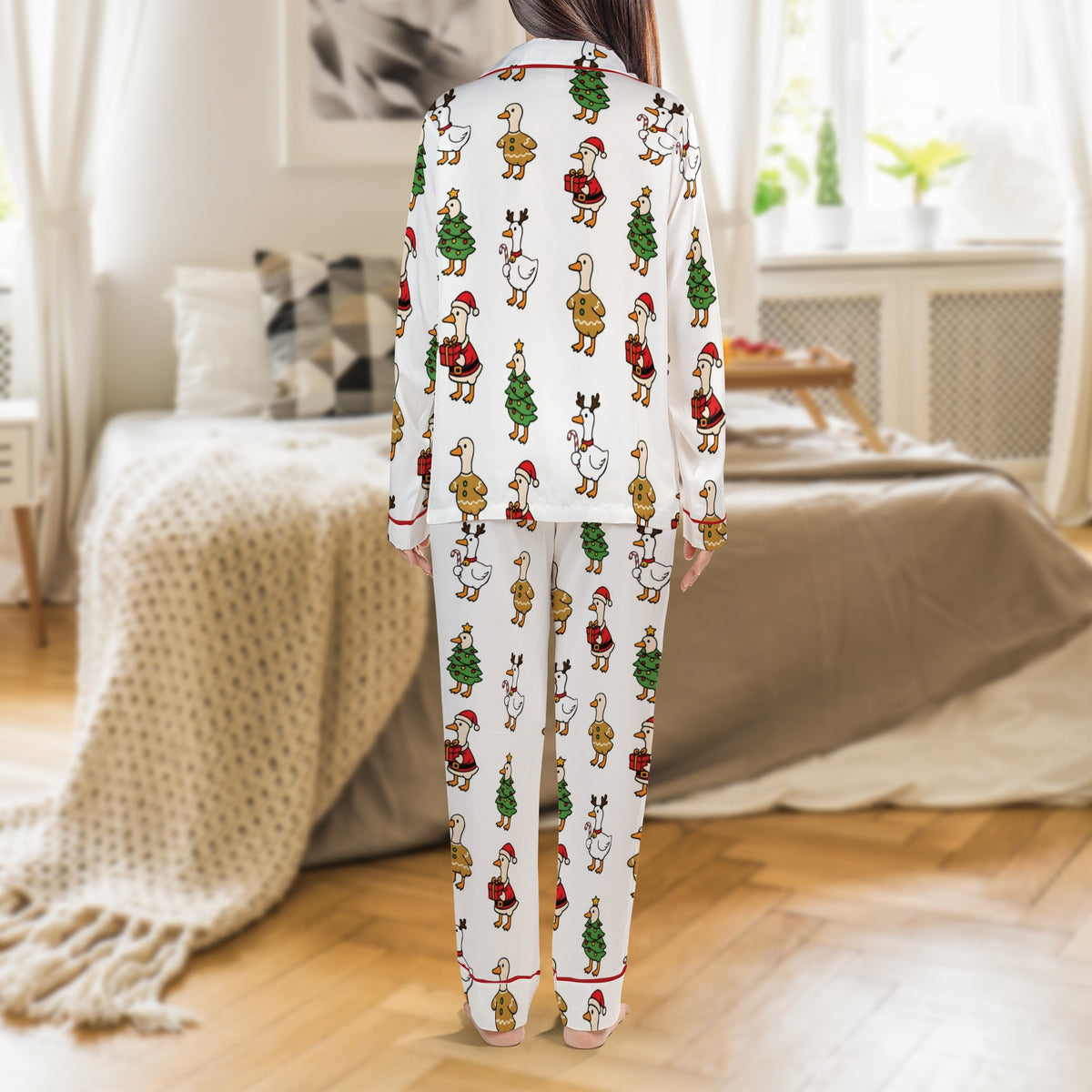 Festive Winter Bird Pajamas, Holiday Christmas Goose Satin Pajama Set, Comfy Holiday Loungewear Pajamas, Sleepwear Present fo