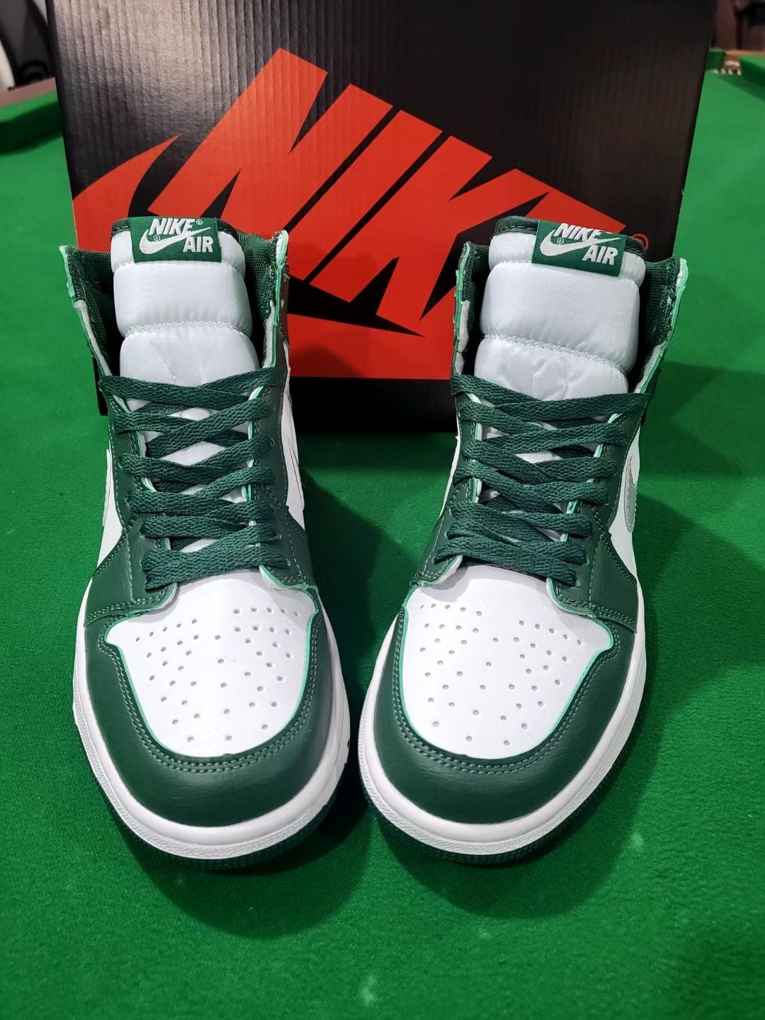 Low Top Sneakers, White Green Colorway, Lace Up Design, Casual Gift for Sneaker Fans