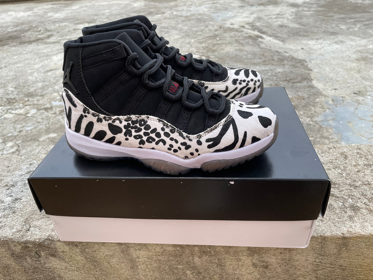Sneakers, Black White Colorway, Cracked Pattern, Lace Up Design, Casual Gift for Sneaker Fans