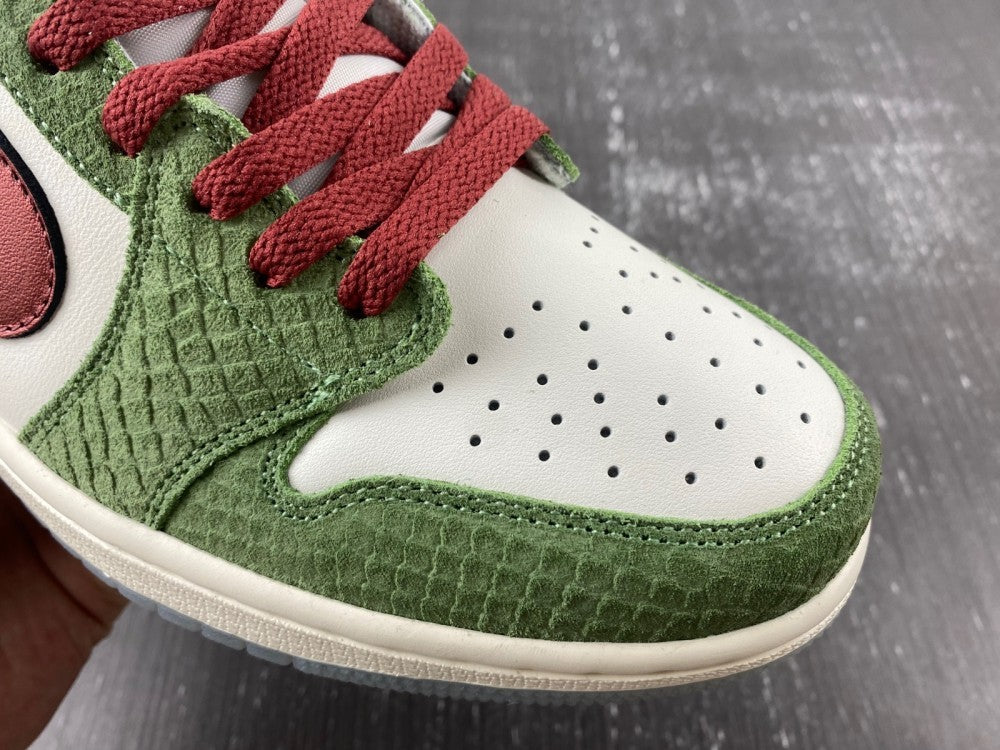 Low Top Sneakers, White Red Green Gold Colorway, Lace Up Design, Casual Gift for Sneaker Fans