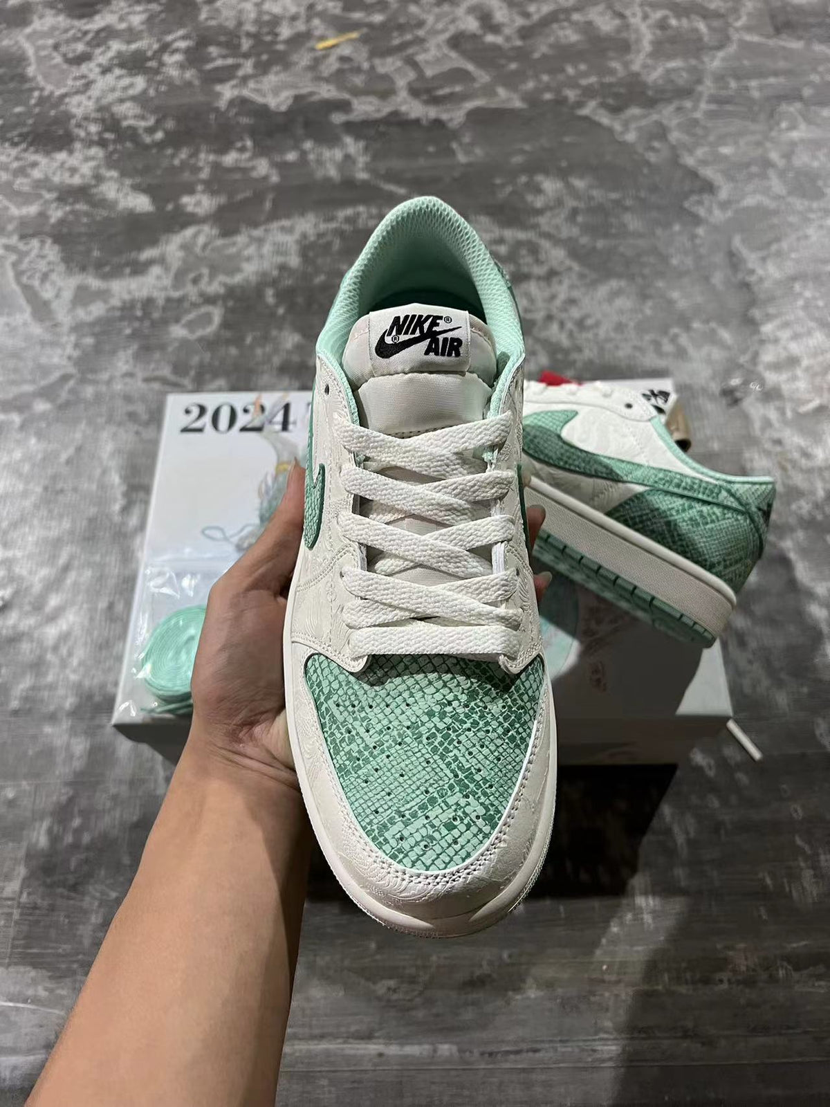 Retro Low Top Sneakers, White Green Colorway, Lace Up Design, Casual Gift for Sneaker Fans
