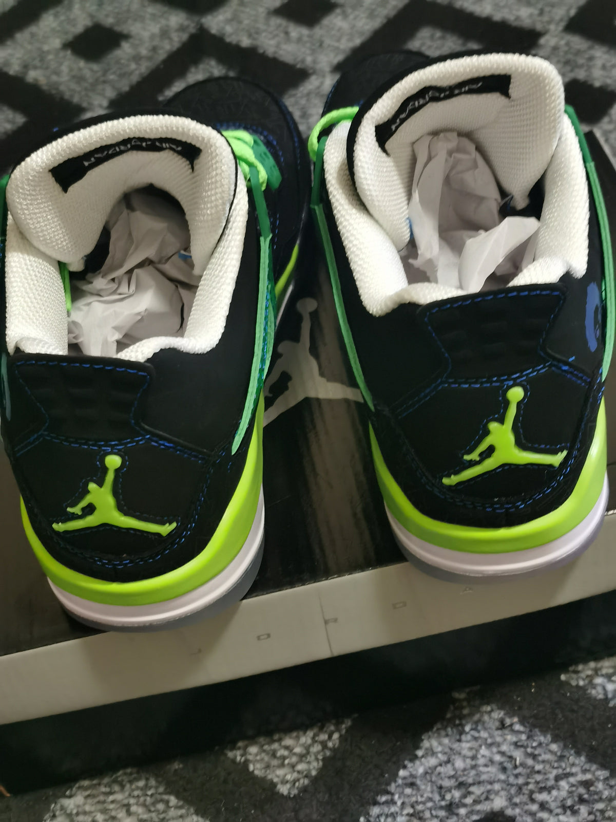 Basketball Shoes, Black Green Colorway, Lace Up Design, Casual Gift for Shoe Lovers