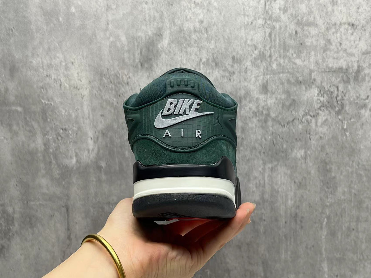 Low Top Sneakers, Green Colorway, Leather Footwear, Lace Up Design, Casual Gift for Sneaker Fans