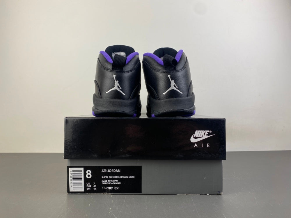Low Top Sneakers, Black Purple Colorway, Leather Footwear, Lace Up Design, Casual Gift for Sneaker Fans