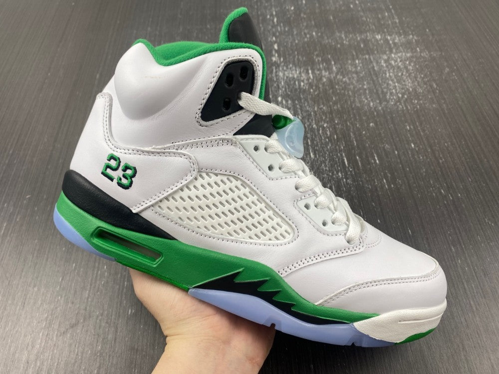 Low Top Sneakers, White Green Colorway, Leather Footwear, Lace Up Design, Casual Gift for Sneaker Fans