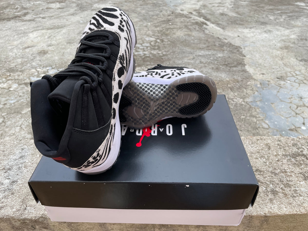 Sneakers, Black White Colorway, Cracked Pattern, Lace Up Design, Casual Gift for Sneaker Fans