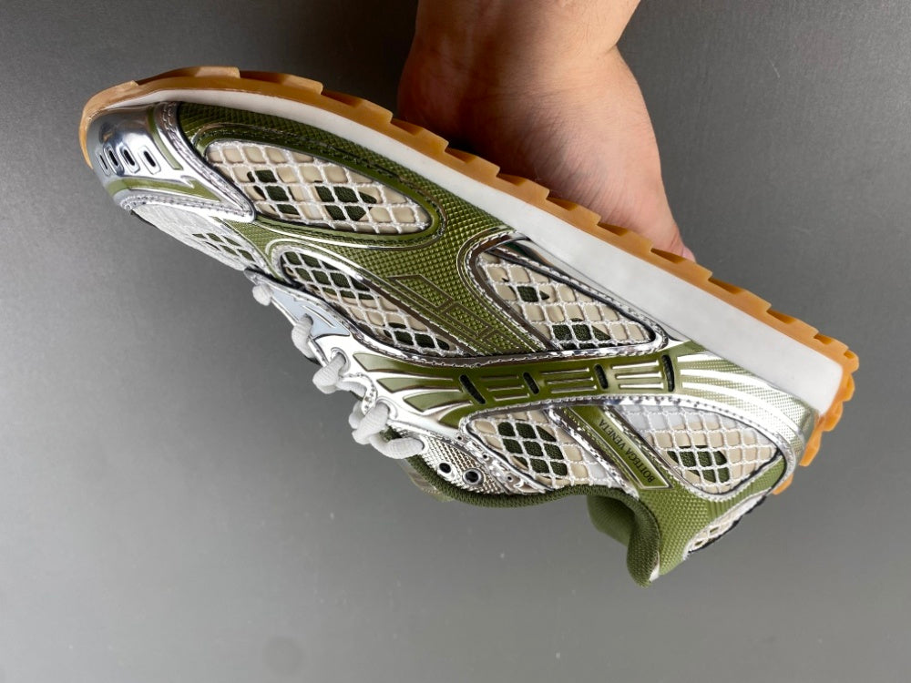 Low Top Sneakers, White Green Colorway, Lace Up Design, Casual Gift for Sneaker Fans