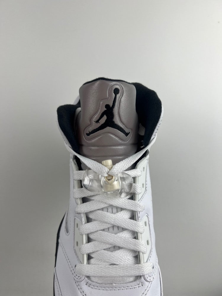 Low Top Sneakers, White Gray Colorway, Lace Up Design, Casual Gift for Sneaker Fans