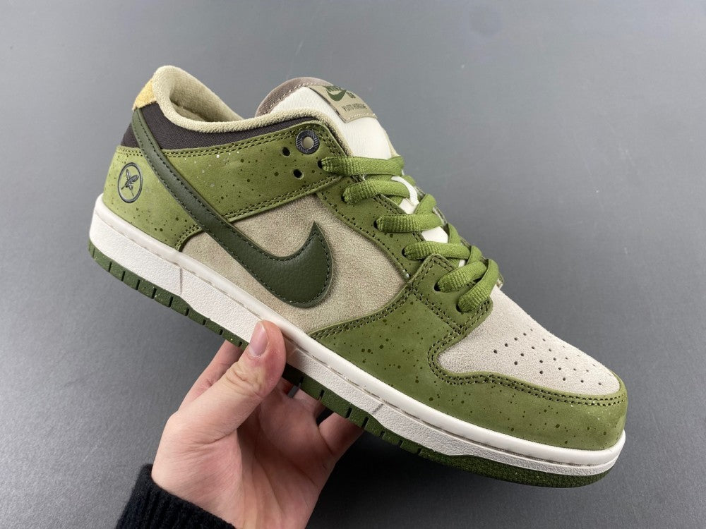 Low Top Skate Shoes, Green Colorway, Lace Up Design, Casual Gift for Shoe Lovers