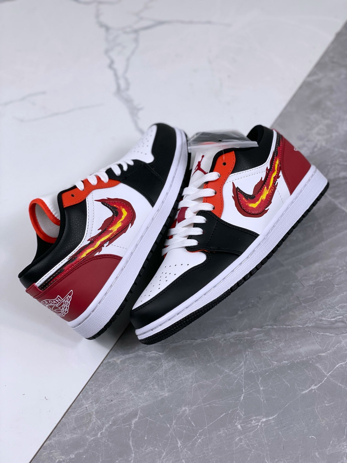 Retro Low Top Basketball Shoes, White Red Black Colorway, Lace Up Design, Casual Gift for Shoe Lovers