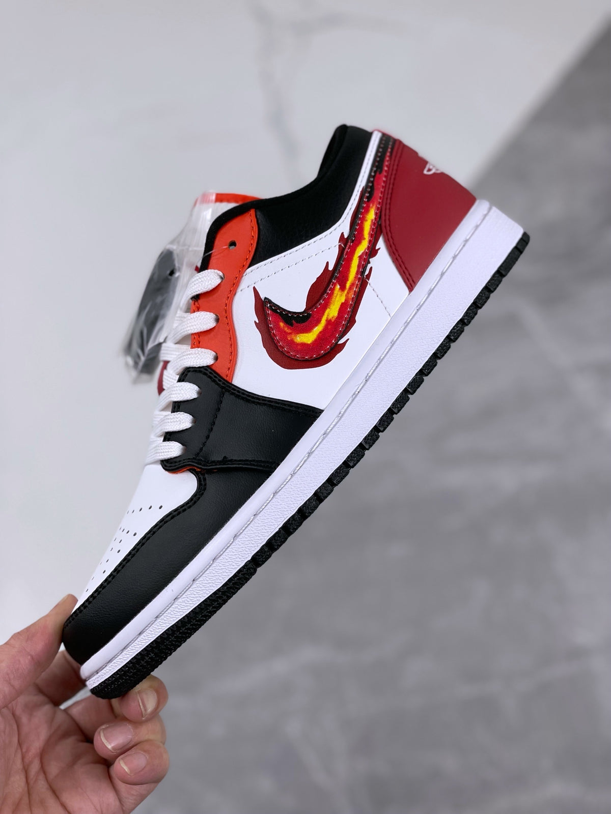 Retro Low Top Basketball Shoes, White Red Black Colorway, Lace Up Design, Casual Gift for Shoe Lovers